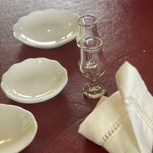 Gene’s Picnic Basket - for Gene Marshall - Picture 7 of 8